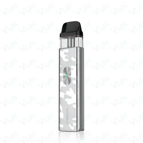 Vaporesso Xros 4 Mini Pod Kit + Vape UK 50/50 Shortfill Bundle